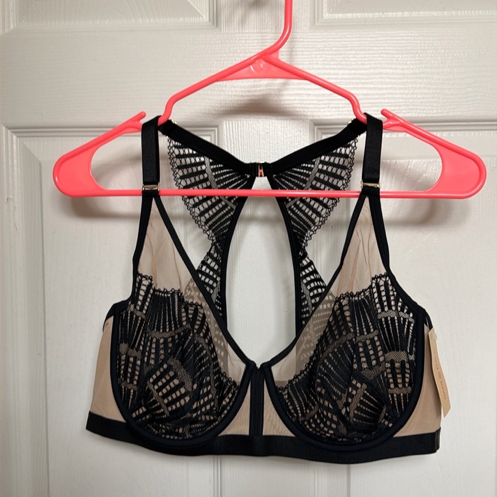 Fleur Lace
Unlined Racerback Bra